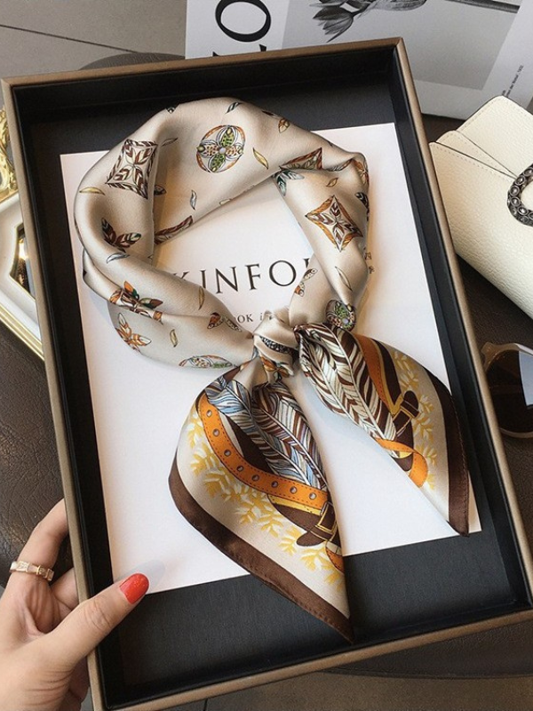 Marguerite silk scarf