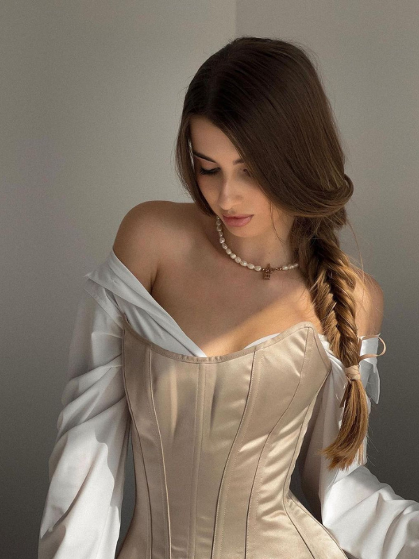 Sabine pearl necklace