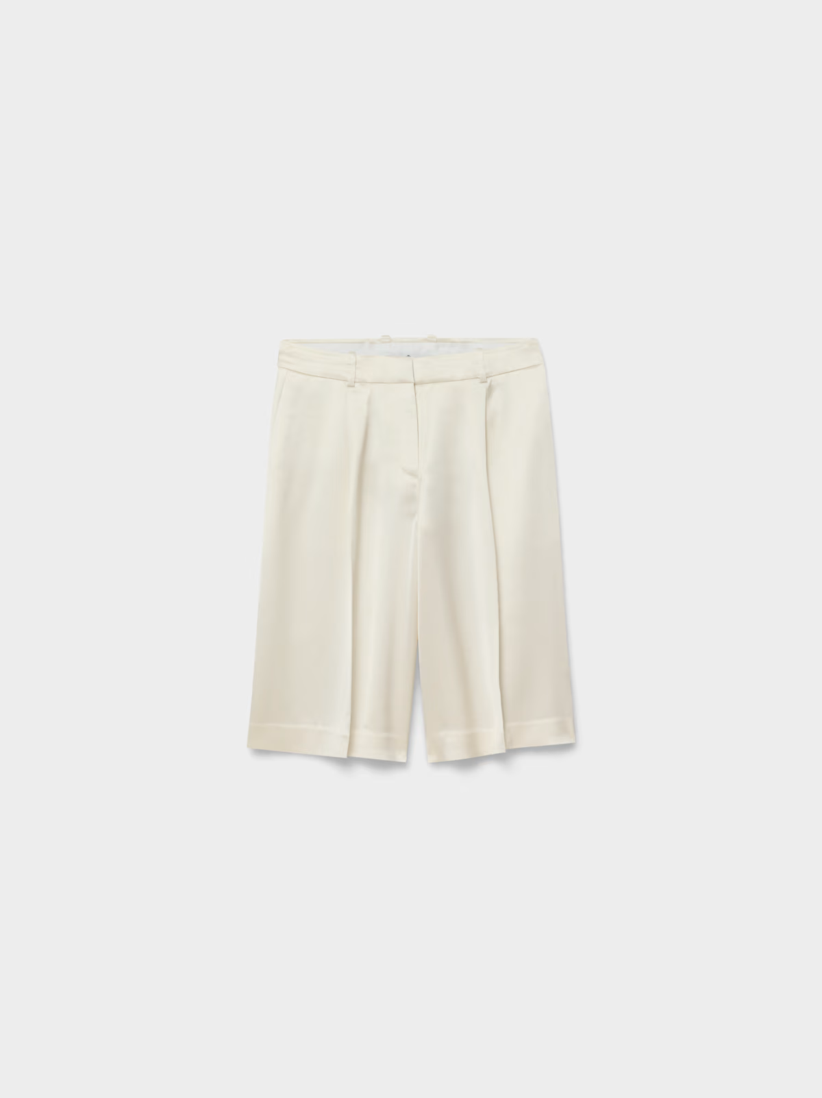 Aurela Shorts