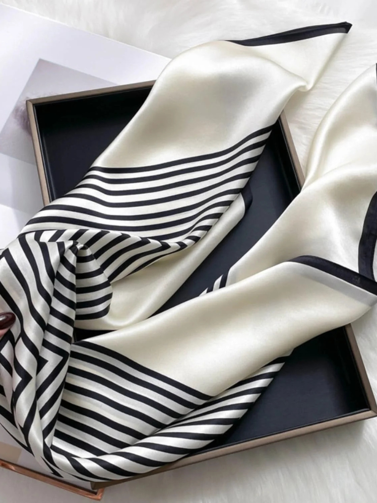 Foulard en soie Marguerite