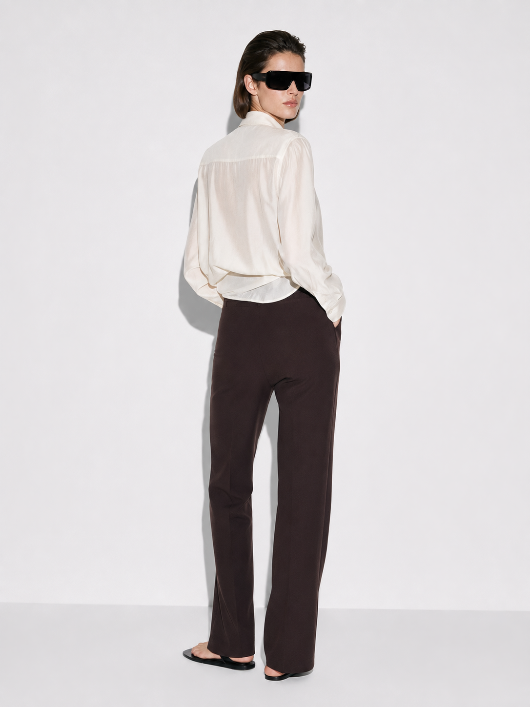 Nicolette Pant