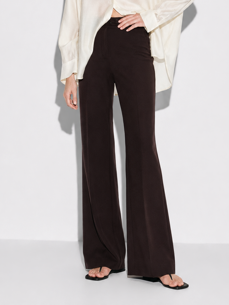 Nicolette Pant
